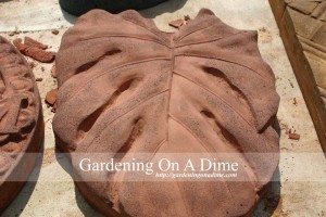 DIY Concrete Philodendron Stepping Stone