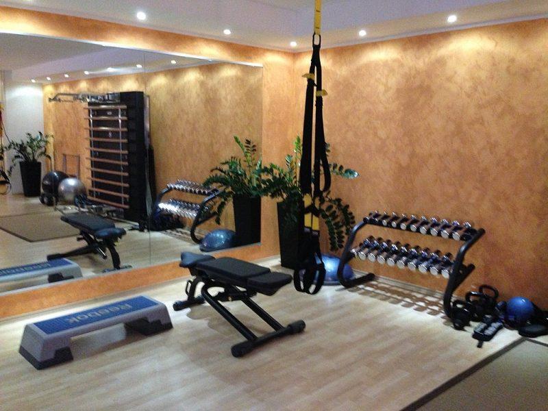 Home gym with plant
